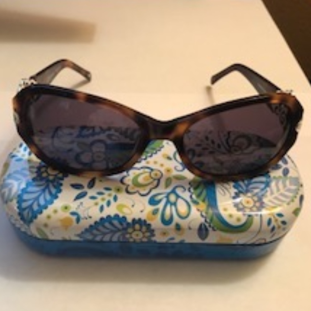 Brighton Romano Scroll Sunglasses NWOT